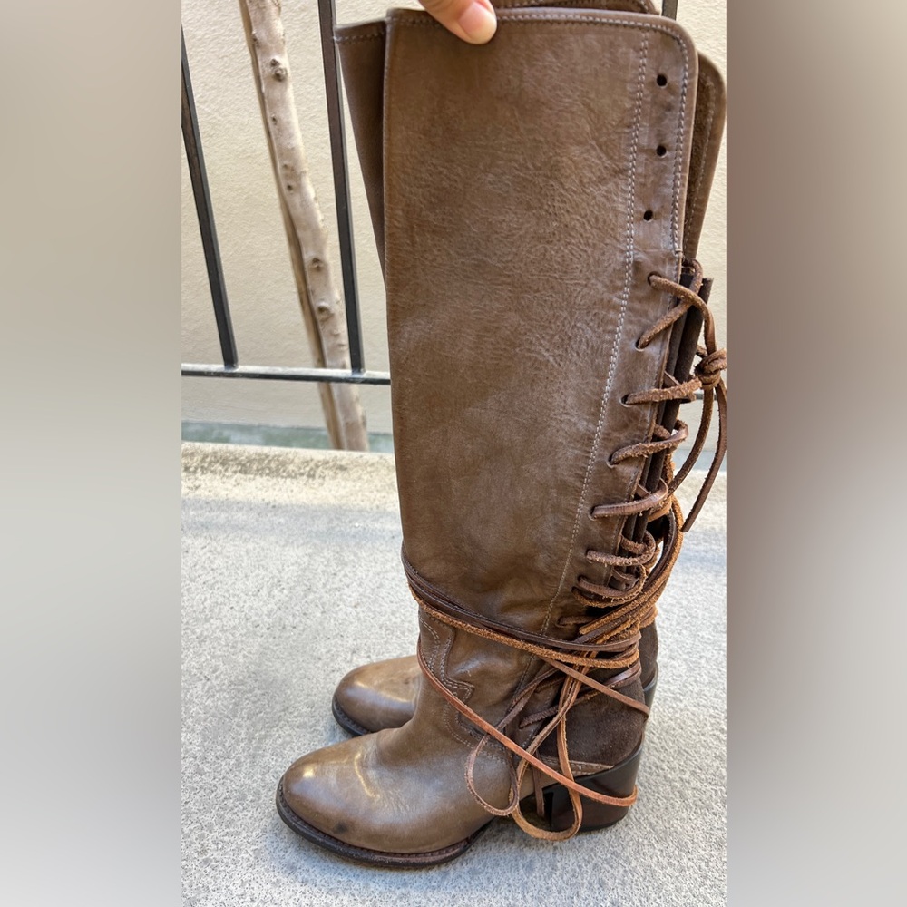 Freebird by Steven Women’s Size 8 Brown Leather Lace-Up Tall Boots | Made in Mex